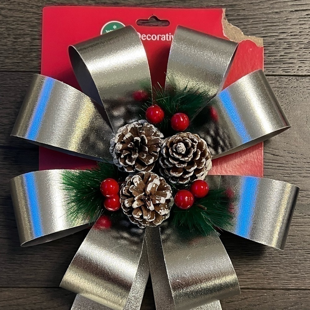 Set of 2 Silver Christmas Decorative Holiday Bows - Picture 5 of 6